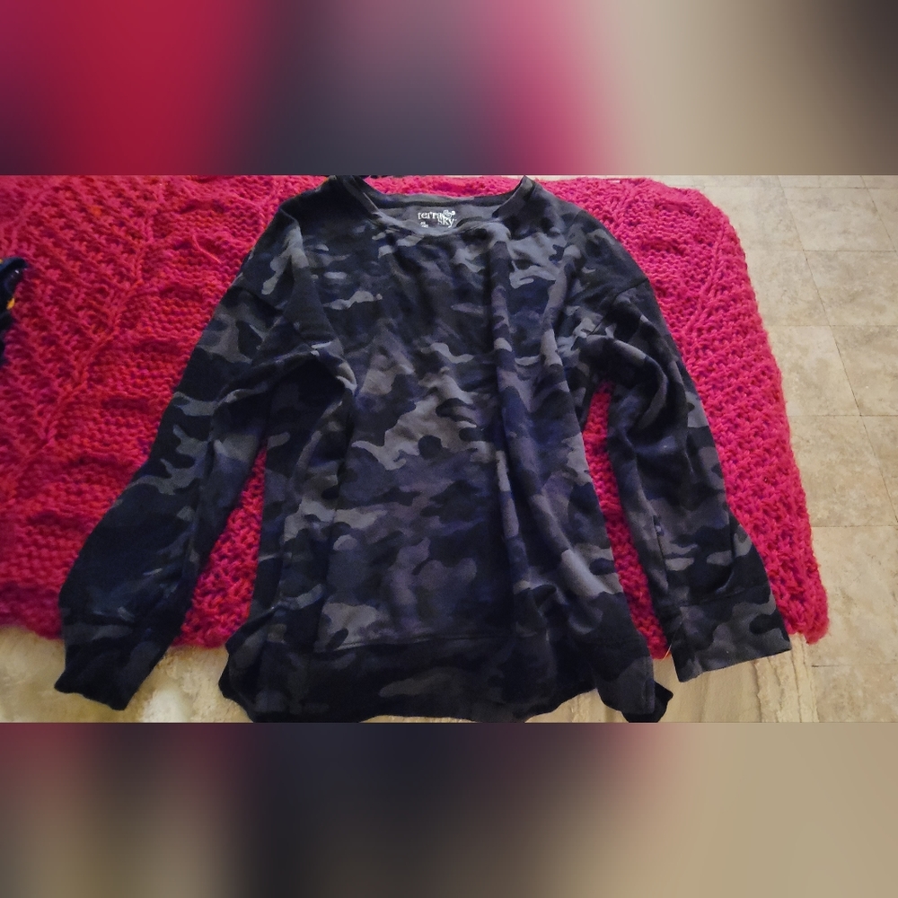 Dark Camo Long Sleeve
